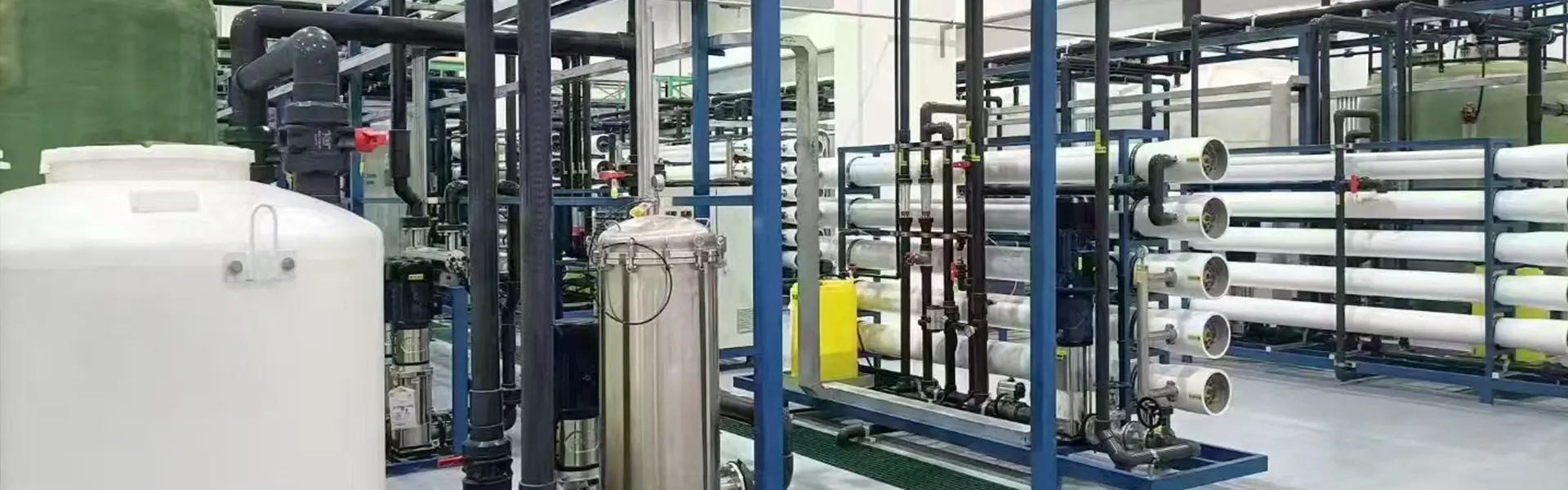 Contáctenos